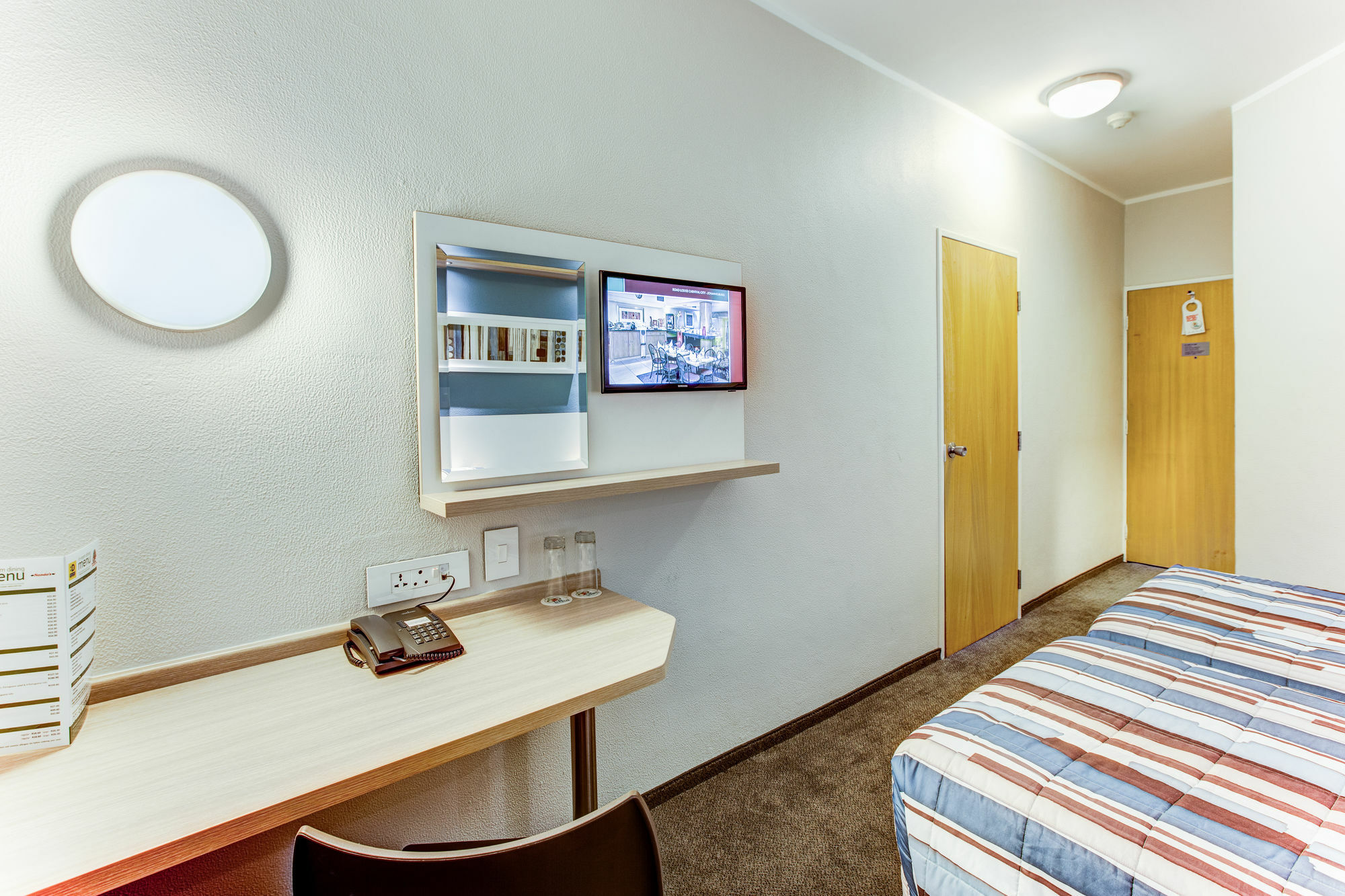 Road Lodge Cape Town International Airport Exterior photo