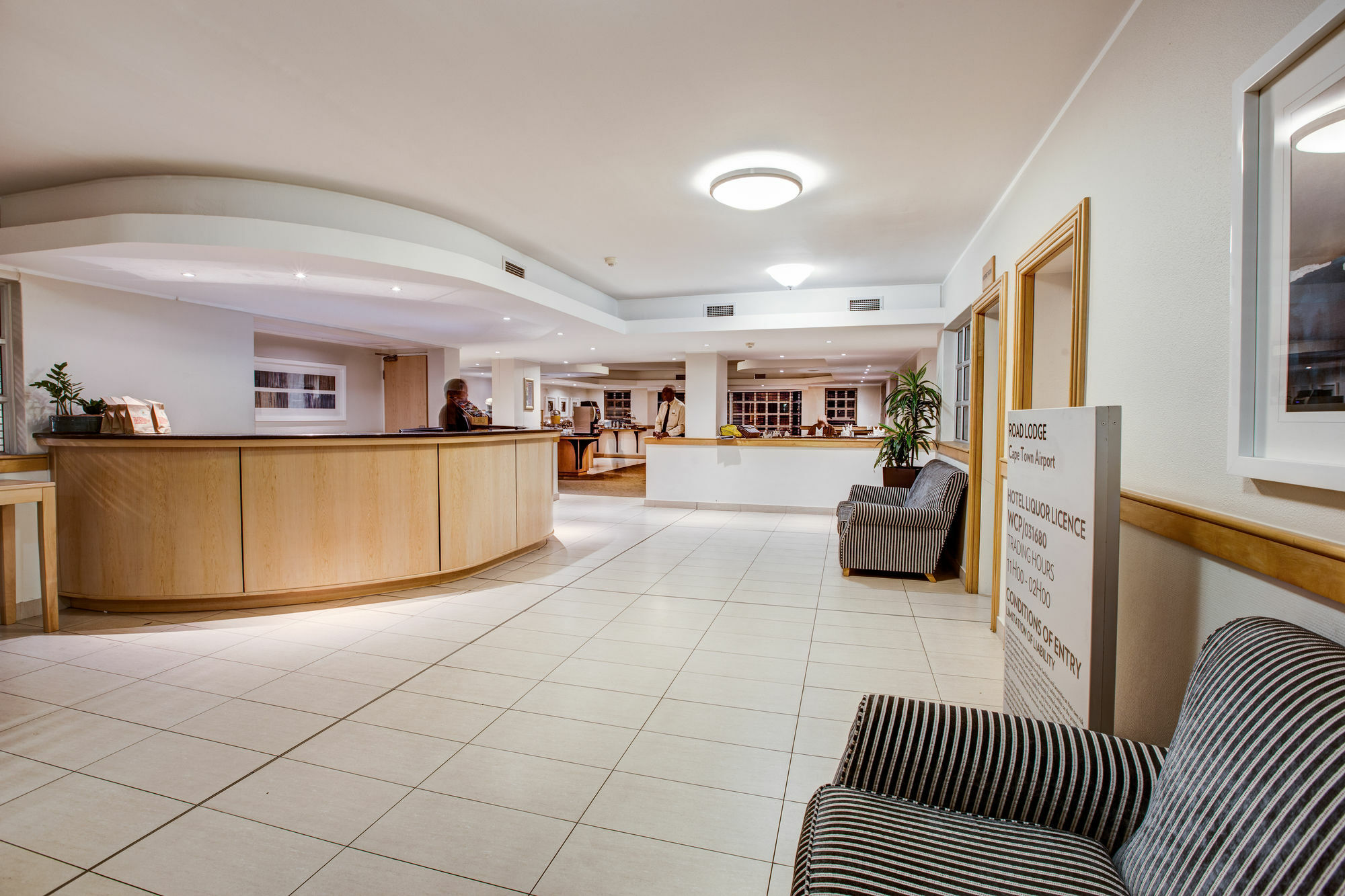 Road Lodge Cape Town International Airport Exterior photo